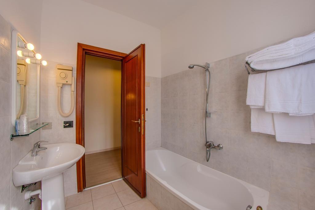 Hotel Del Golfo - Dependance Procchio  Kültér fotó